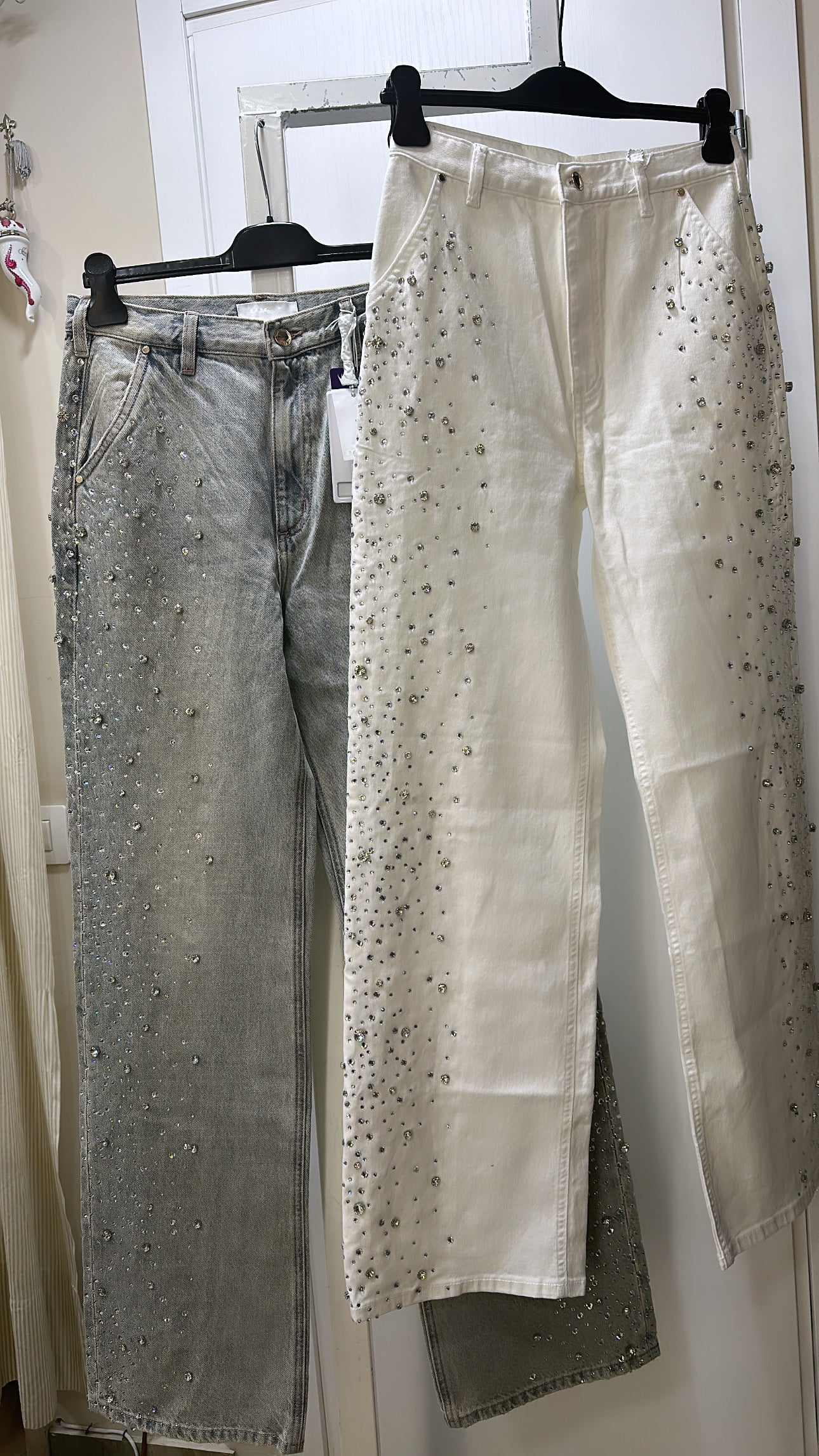 JEANS MET ELASTICO CON SWAROVSKI
