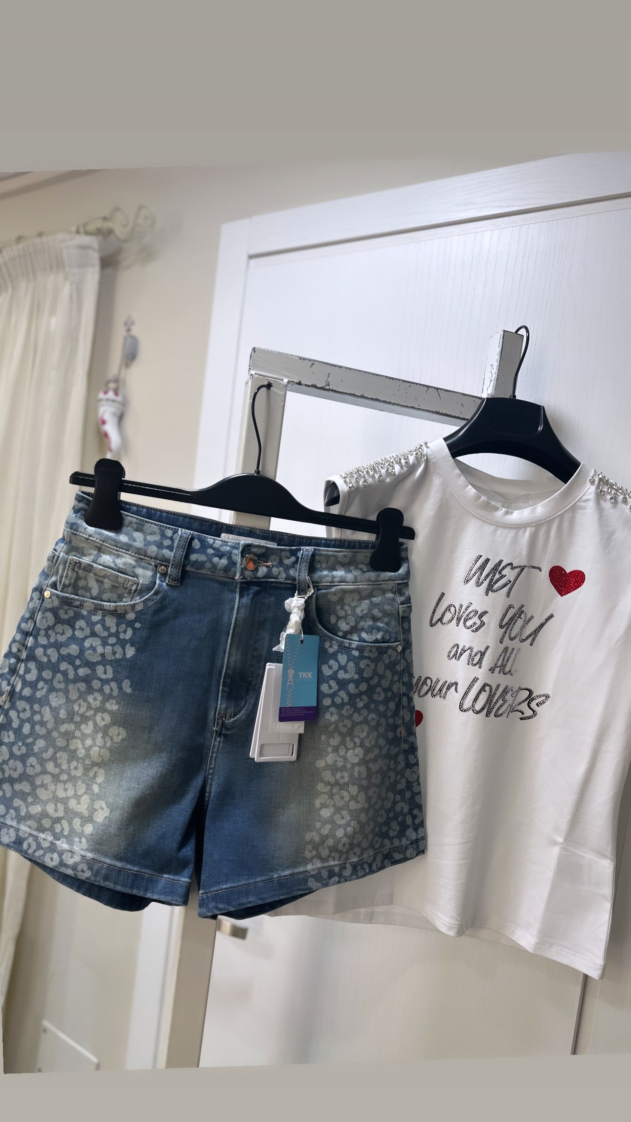 PANTALONCINO EFFETTO MACULATO AI LATI