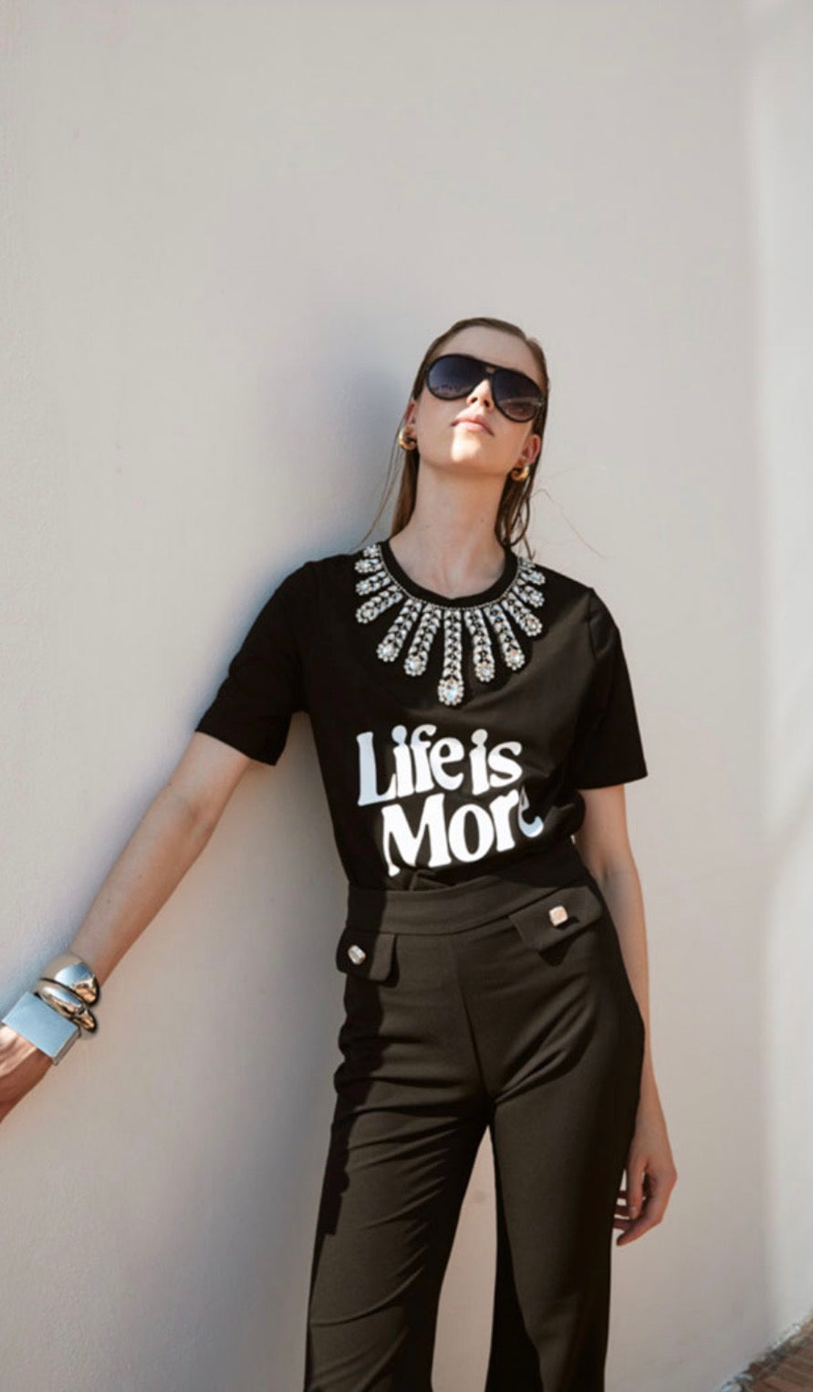 T-shirt trash and luxury