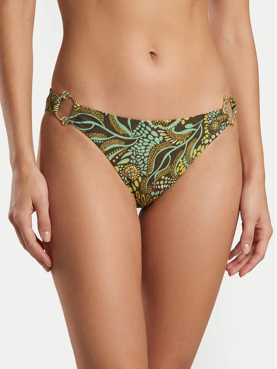 Costume donna guess 2026