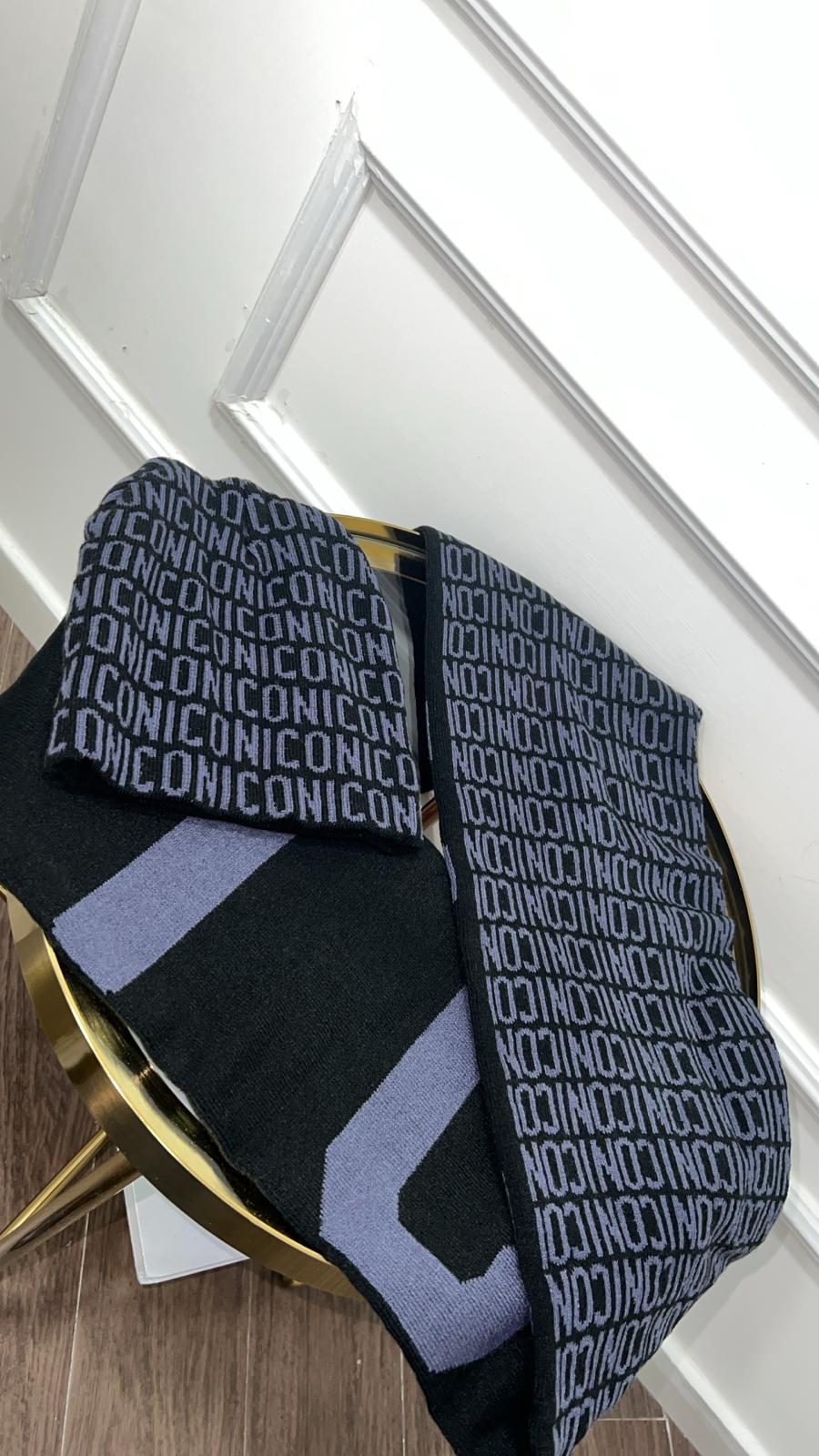 Cappello con sciarpa uomo icon