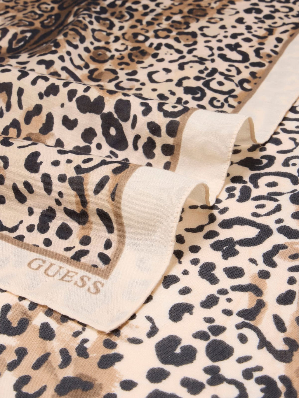 Foulard animalier guess 2026