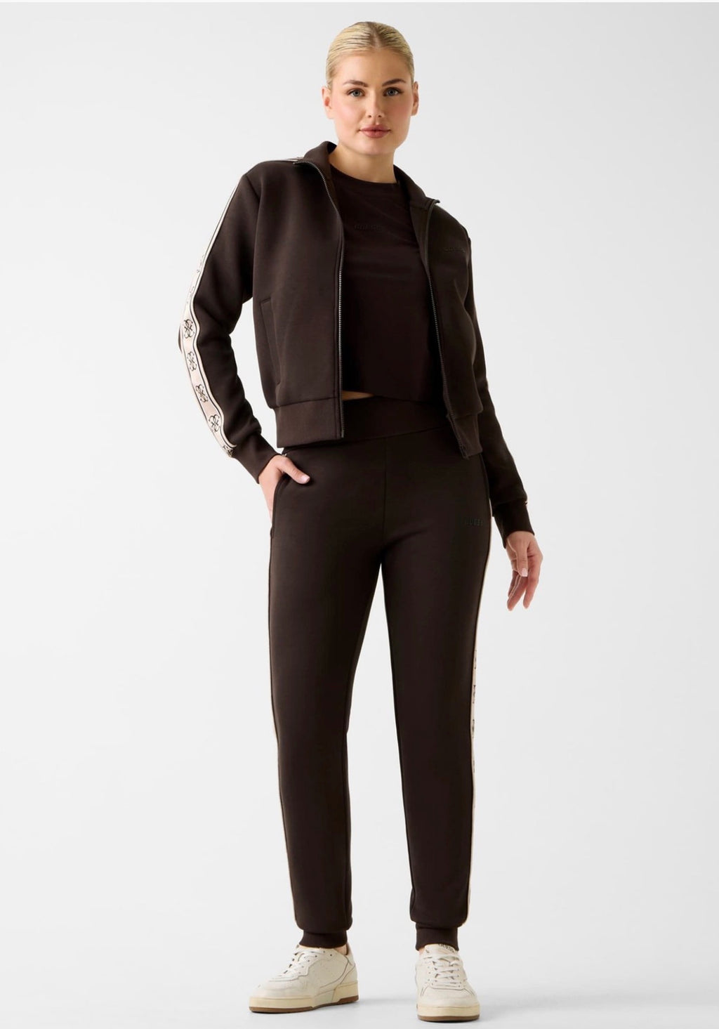 Tuta donna guess 2026