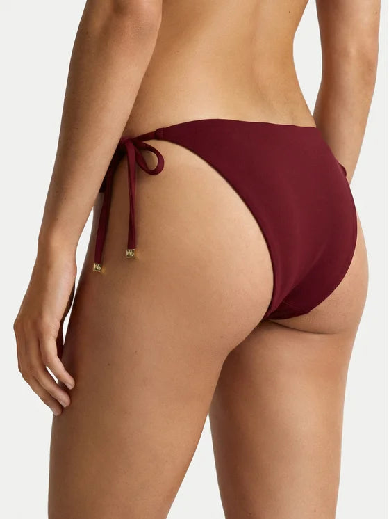 Costume due pezzi guess 2026