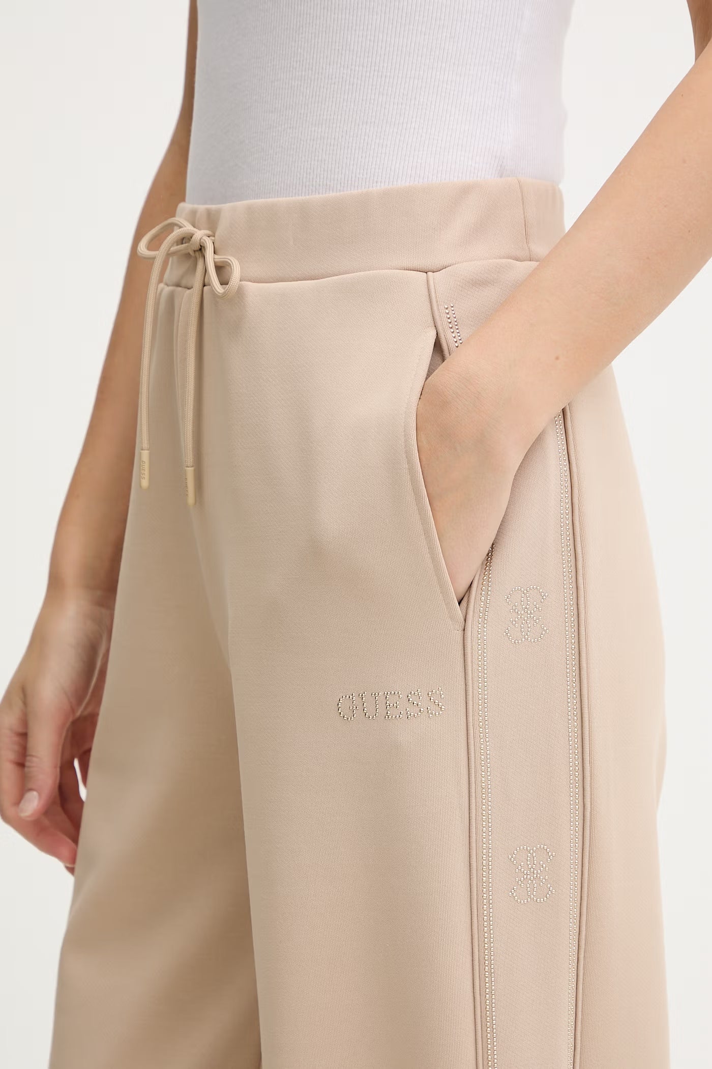 Tuta donna guess 2026