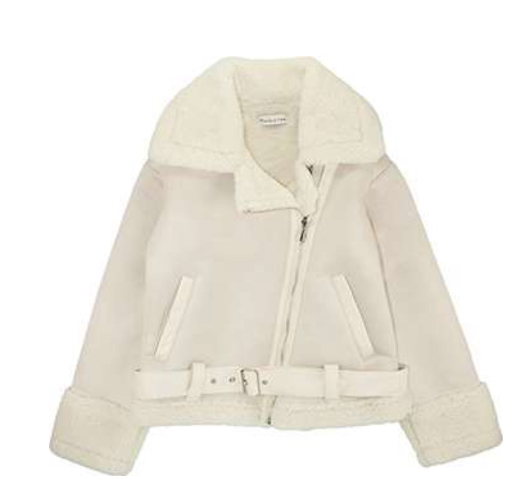 Montone ragazza manila grace