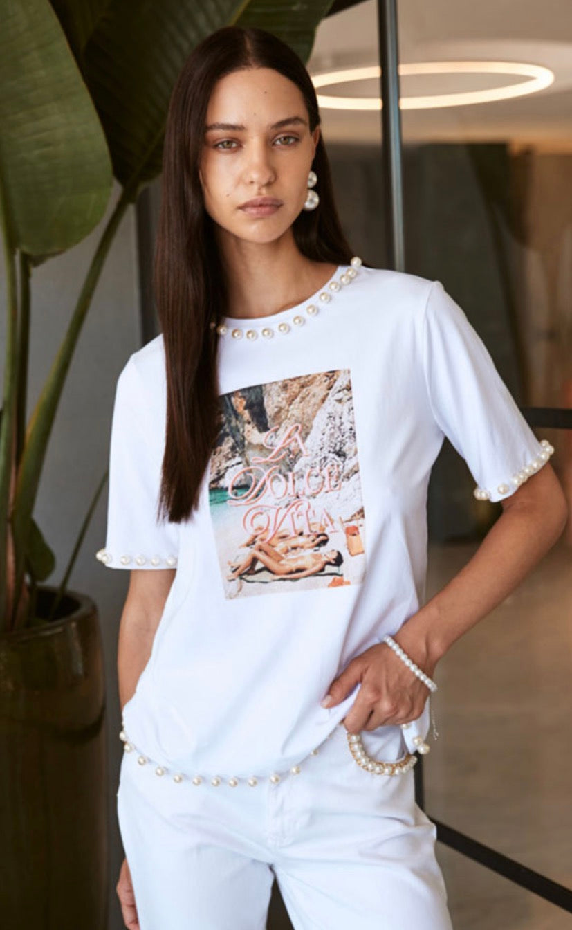 T-shirt trash and luxury 2026