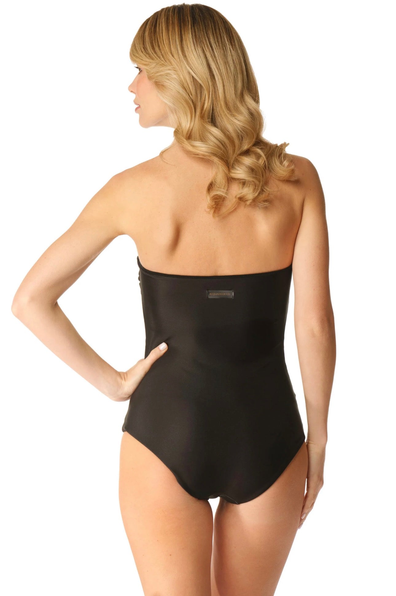 Costume intero coral acqua di cocco 2026