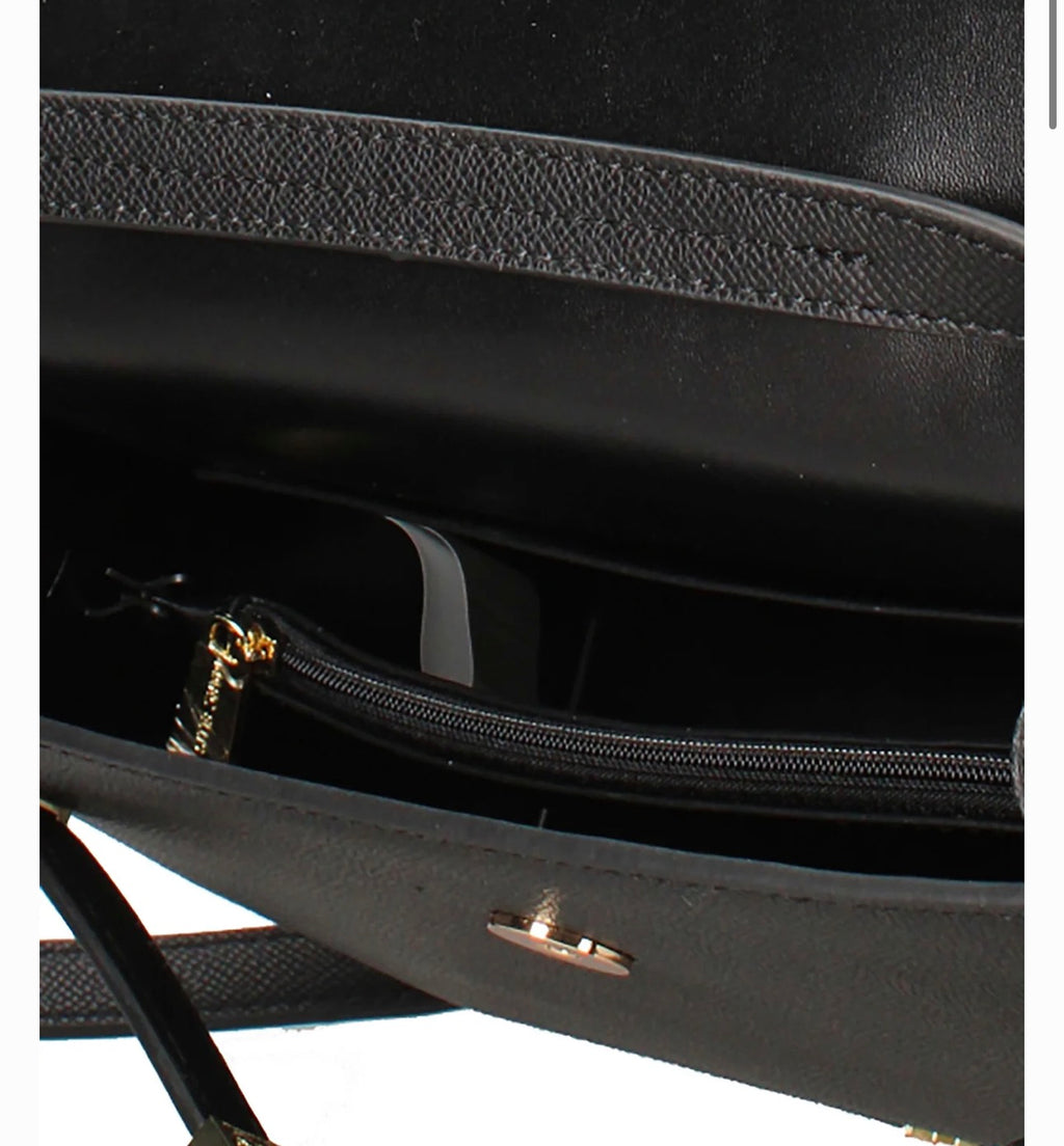 Borsa around m marc ellis 2026