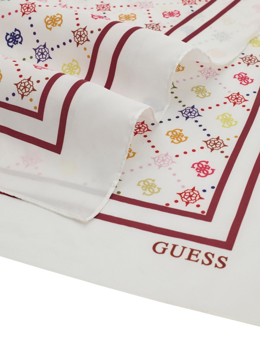 Foulard  emalie guess 2026
