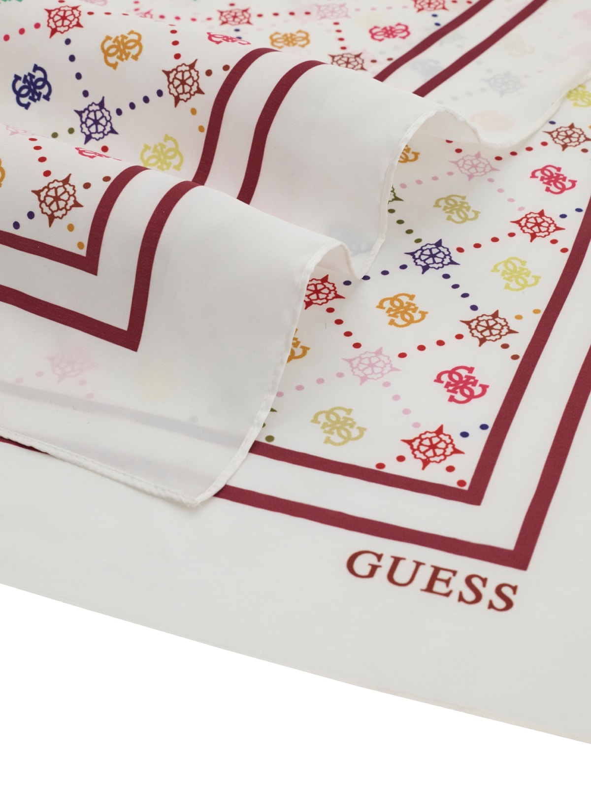 Foulard  emalie guess 2026